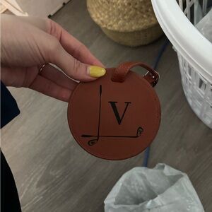 V Engraved Leather Golf Bag Tag